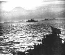 In Tokyo Bay.jpg (69622 bytes)